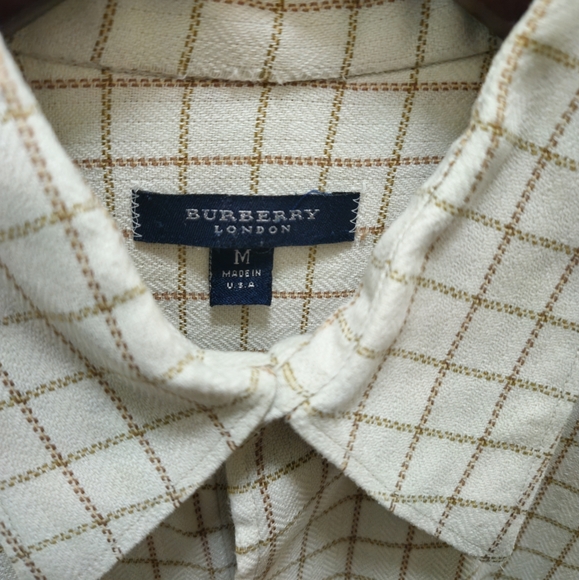 Men Burberry short sleeve shirt. - Picture 4 of 9